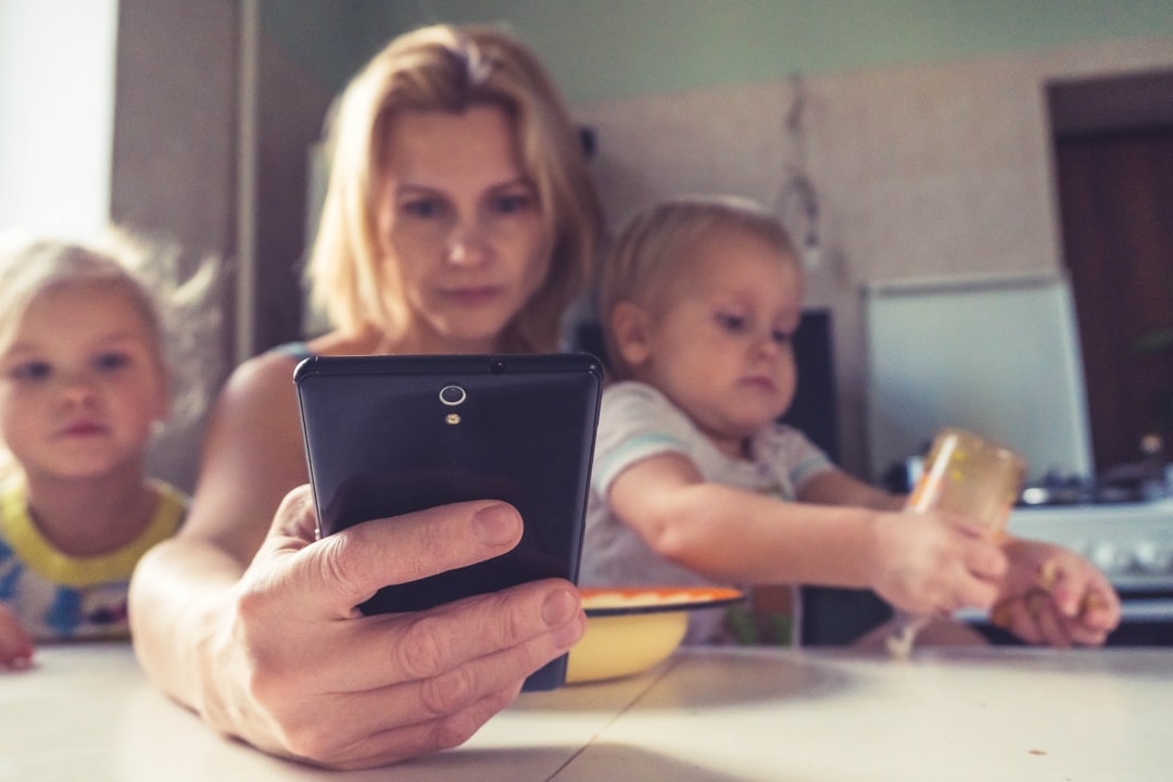 How to Make Money Blogging from Home with a Toddler